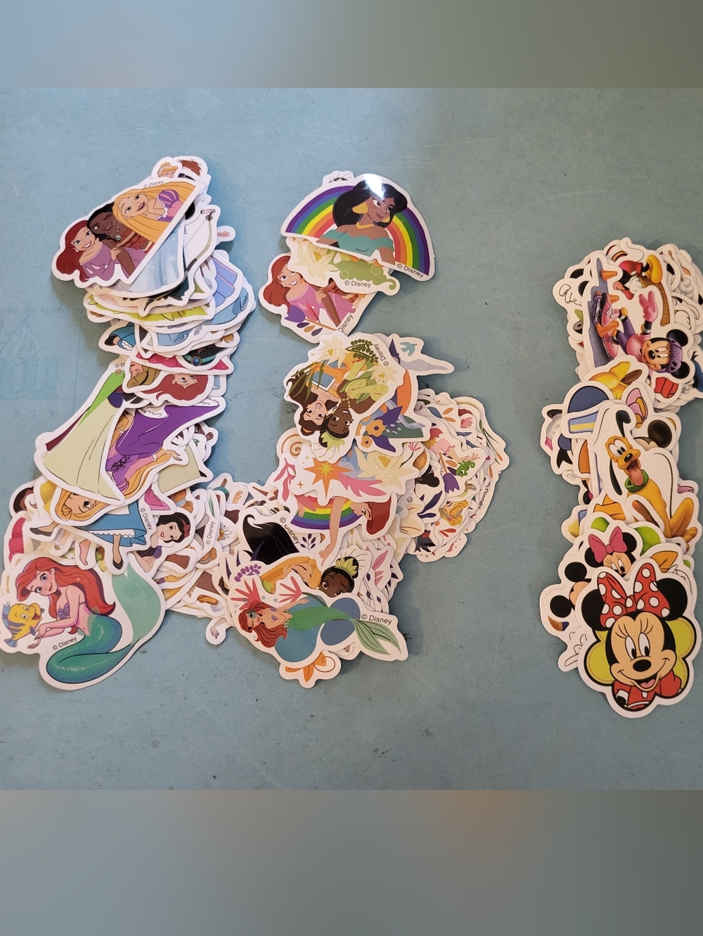 New 200 Disney Characters Sticker Bundle -#1182-402